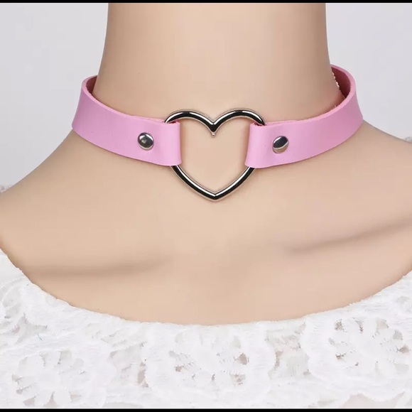 Leather Heart Choker-Pink Color - Picture 2 of 4